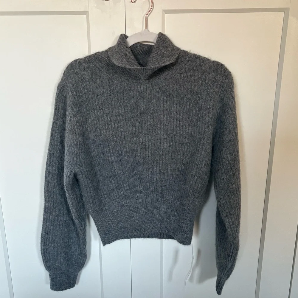 Reformation Cosmia Alpaca Blend Turtleneck Sweater NWT! - Picture 7 of 8